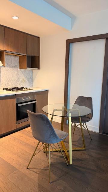 Luxury Downtown Vancouver Condo 2 mins to FIFA