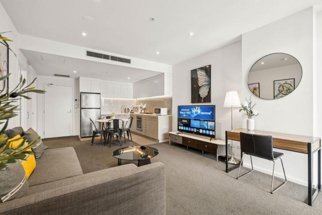 Vision On Morphett 2BR Apartment With Parking