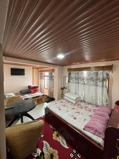 Siniolchu Homestay