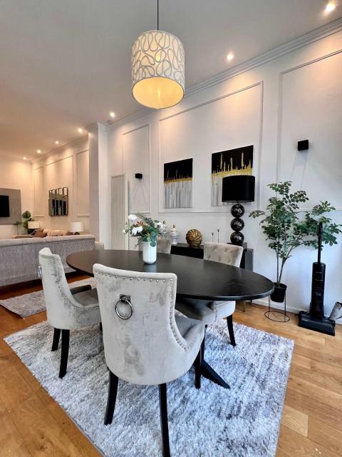 Cosy Apartment Family for up to 9 guests near Brussels Midi Station