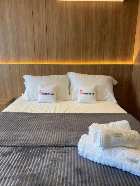 Studio moderno com design sofisticado
