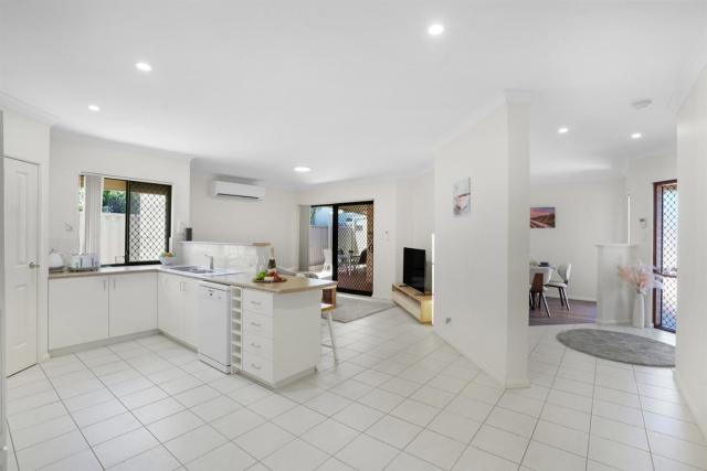 Affordable 3BR Near City Family & Work Friendly