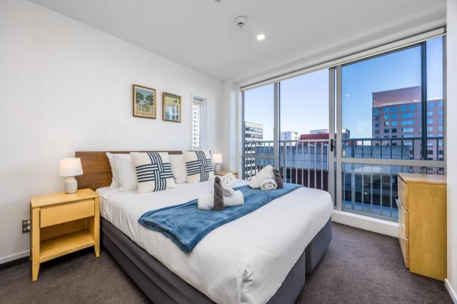 Sky Tower View 1BR Apartment on Albert St