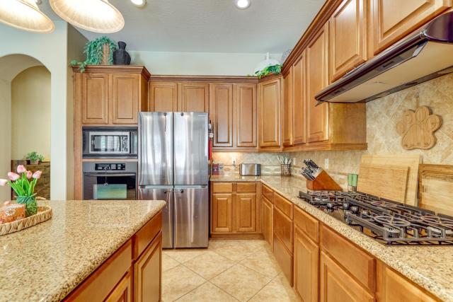 Pool, Hot Tub, Toys! Family Home, 4 Mi to Luke AFB