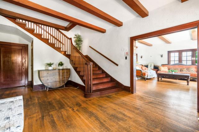 Cozy Private Room Near UBC & Pacific Spirit Park