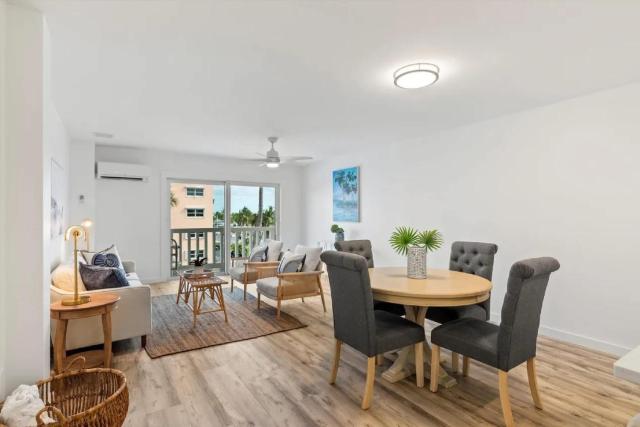 Bright 2BR Oceanview Condo