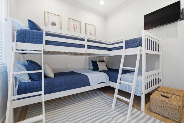Pass Christian 3BR - Pool - Walk to the Beach