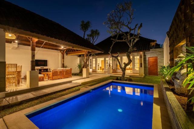 Family Villa with private Pool and BBQ in Seminyak