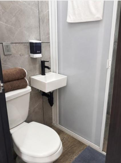Dalia Room, Paseo Durango