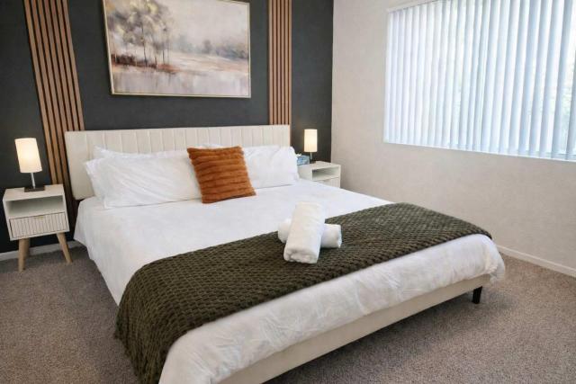 Sonoran Stay in Scottsdale with Pool EV Charging & Private Patio