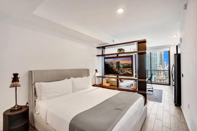 4102 Lux Miami Studio City Bay Views