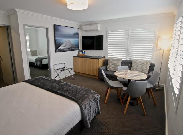 Quays Hotel