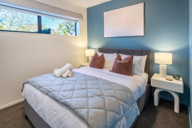 Peaceful City Apartment - Parking & Near Hagley Park
