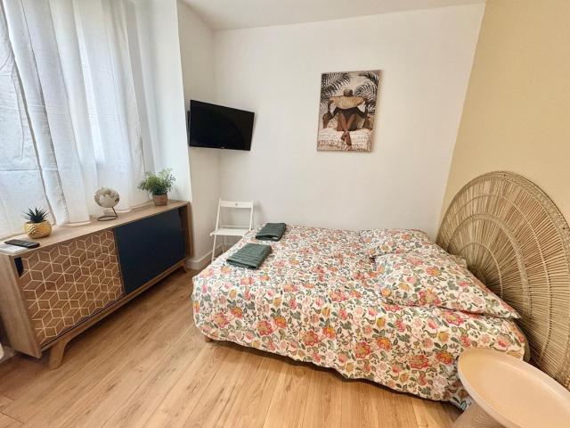 Coudert l Petit studio côté rue l Rez-de-chaussée en Hypercentre & climatisé