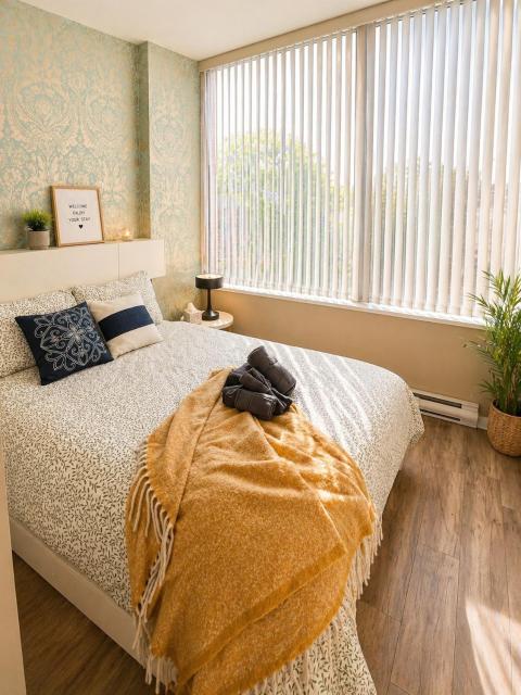 Downtown Vanc gem, Sleeps 4, free Parking, Bikes