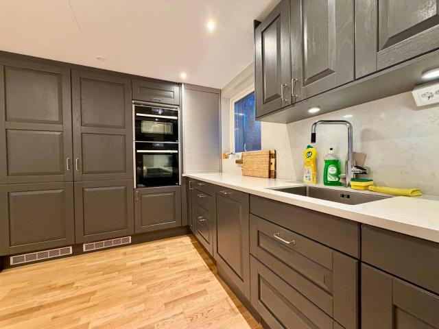 Luxury Workers & Family Home