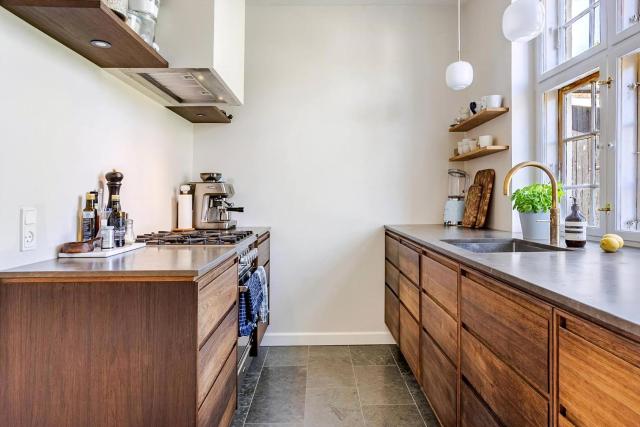 Historic Terraced House In The White City