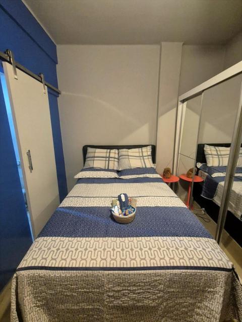 Apartamento em Copacabana Posto 6 - Melhor Localização e Preço para 4 Pessoas