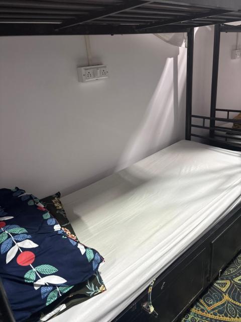 Quick stay hostel