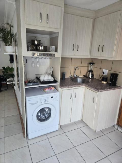 Oasis Self-catering Apartment 2
