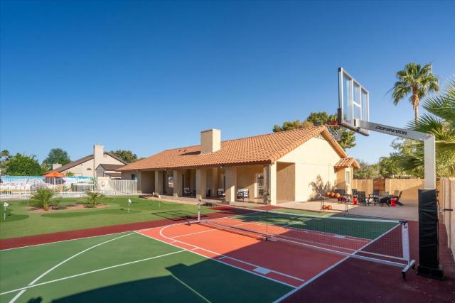 Paradise Lane - Pool - Hot Tub - Sports Court