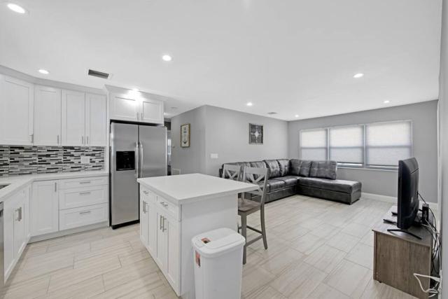 Lake house unit 1 by Dream Vacation