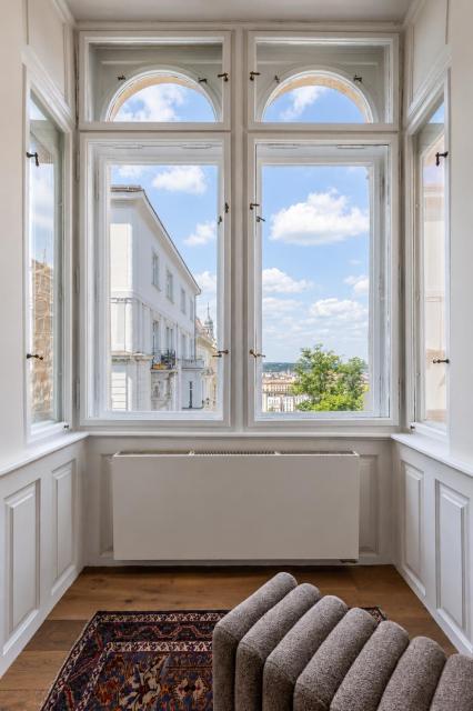 Luxury City View 3BR Apartment Near National Museum by easyBNB Premium