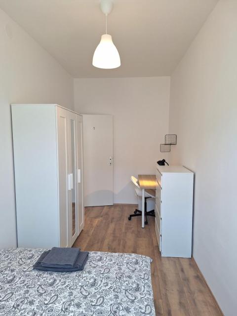 Brand new 5 bedroom in Top Location