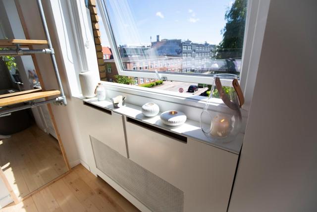 Perfect Copenhagen retreat I 2 prs rare find