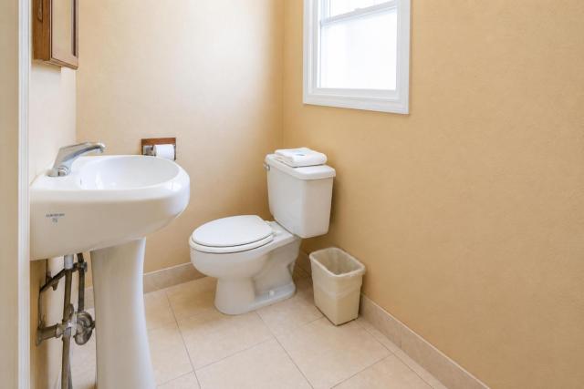 Budget Lodge by OYO Portland West