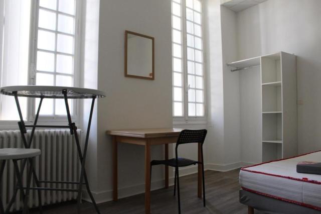 Chambre privative 1 pièce - Coeur de Bordeaux proche Victoire