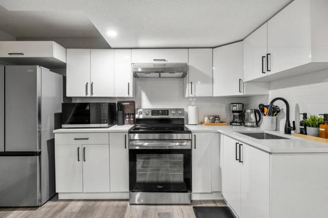 The Albany Hideout - Sleeps4 - QueenBed - NFLX - Wifi