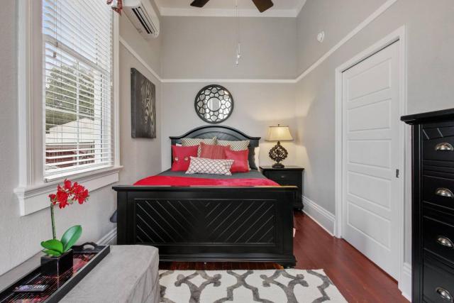 Lepage 1 - 3BR2BA Apartment Near Medical Corridor