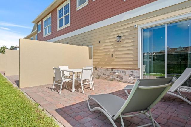 Comfortable home w 3 En-suites!