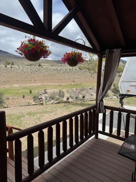 Tiny Yellowstone Riverside Cabin