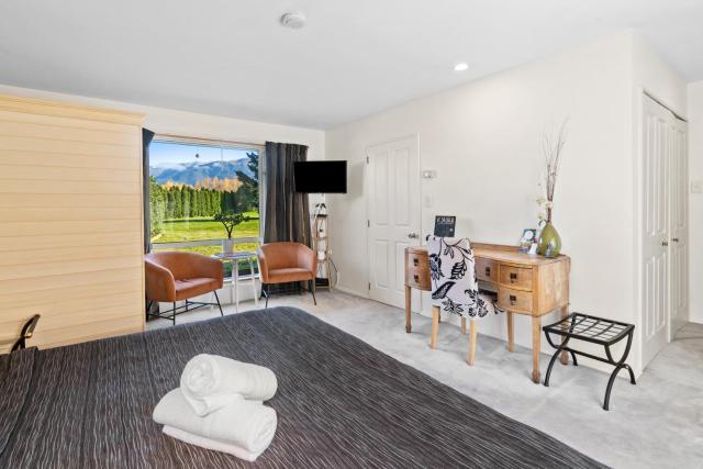 Vibrant Living Retreat