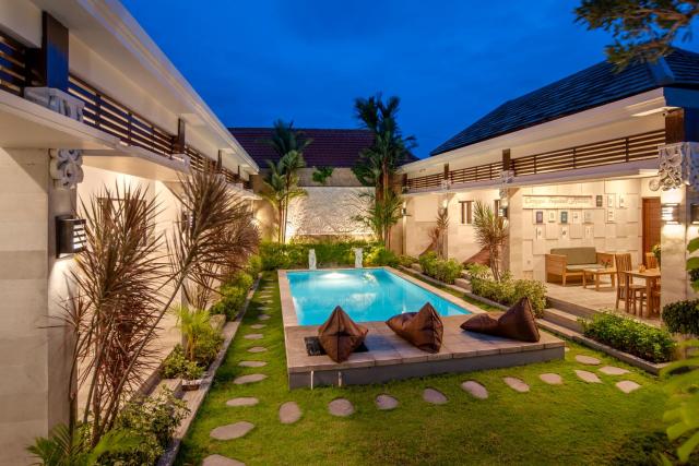 Tropical Retreat - Pool - Mins to beach - Room 1