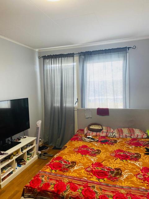 Upper Floor of Townhouse near Metro and Akalla By