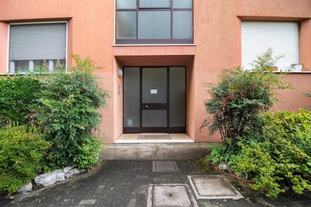 Cosy-silence apartment with parking Lake MAGGIORE