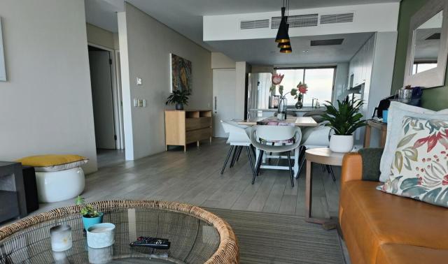 De Waterkant 2-Bed Apartment with Parking & Harbour Views