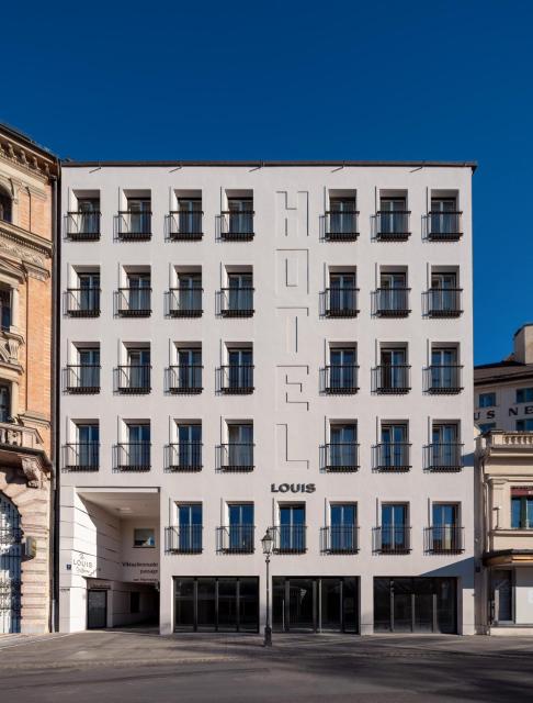 Louis Hotel
