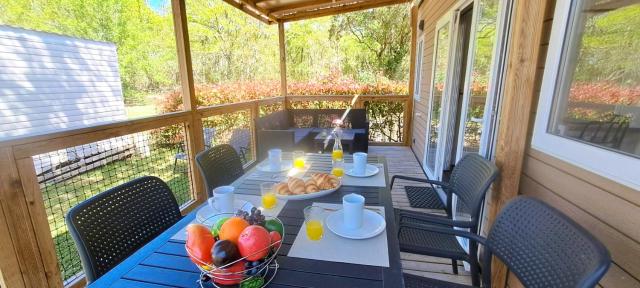 Douceur de vivre, plage et forêt, camping Mayotte