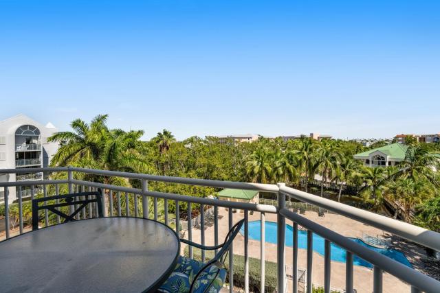 KWSS407 Sunrise Suites - Paradise Escape 407