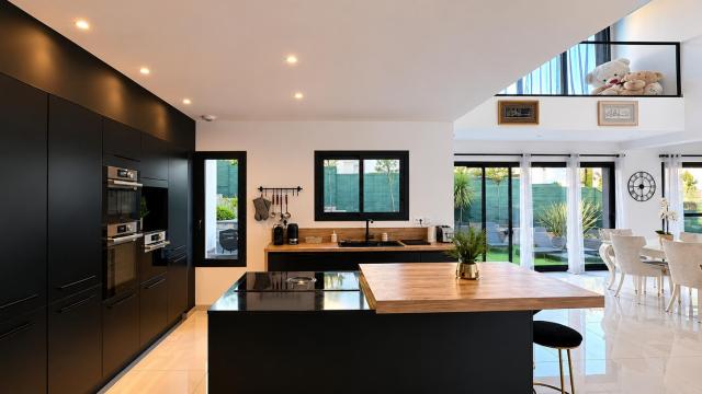 Villa d'Exception avec Spa, Sauna & Piscine Chauffée - 20mn Montpellier