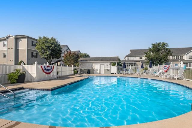 Villas at Bay Crossing --- 34682 Villa Cir, Unit #4105
