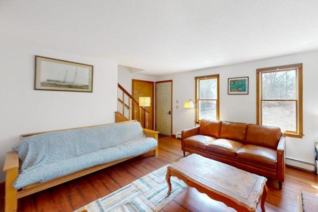 Oakwood Trail Cottage