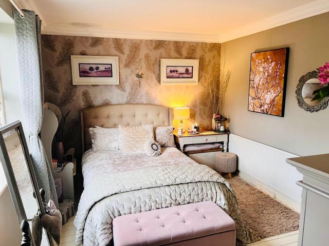Village boutique retreat with cooked breakfast