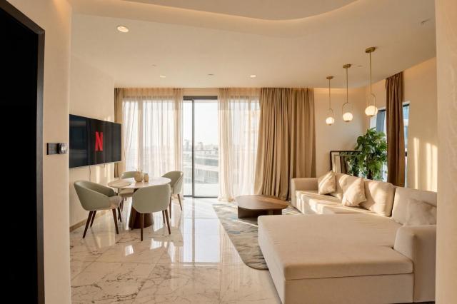 Mercury Tower Designer Stays With Pool Access by Stays Uniq