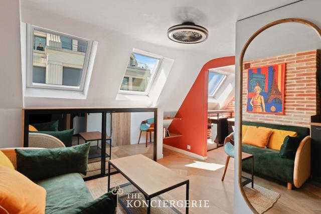 Stylish Nest - Heart of Paris