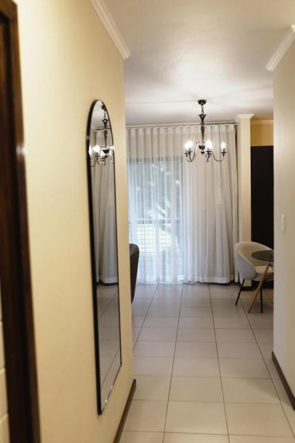 Self Checkin -Cozy & Stylish 2-Bedroom Apartment in Jackal Creek